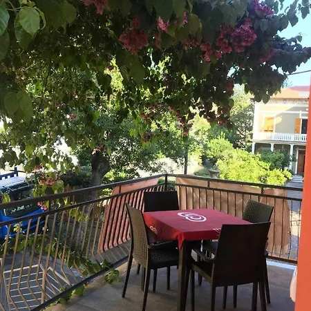 Residenza Luna Apartment Pietra Ligure